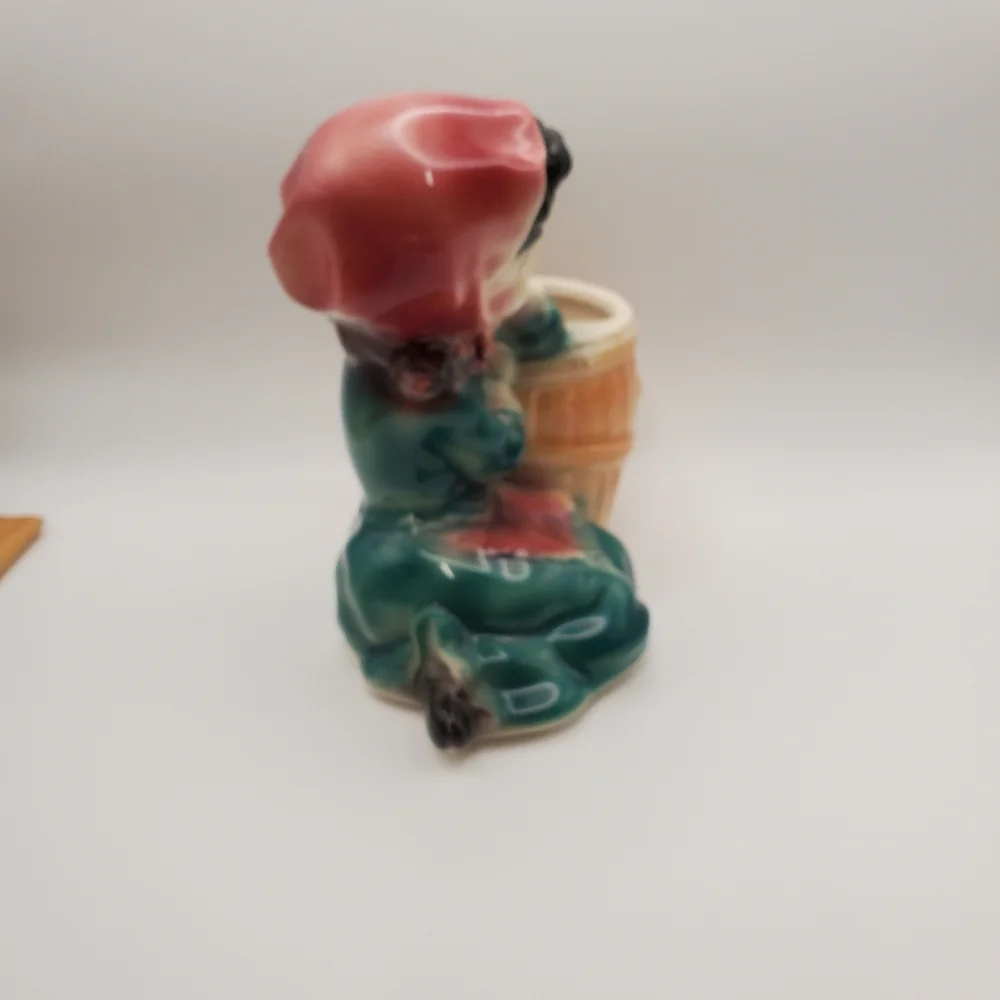 Vintage Royal‎ Copley Girl Leaning On Barrel Planter Cottagecore Kitsch Retro